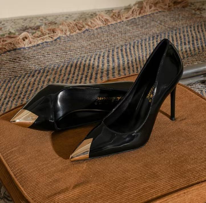 Large size 2025 black patent leather sexy spring new pointed women's metal head high heels temperament stiletto shoes
