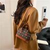 2025 Presbyopia Women's Bag High-end Sense Exquisite Versatile Shell Bag Fashion Niche Simple Messenger Handbag