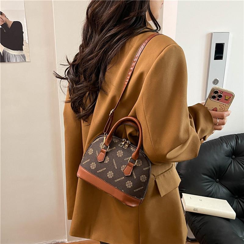 2025 Presbyopia Women's Bag High-end Sense Exquisite Versatile Shell Bag Fashion Niche Simple Messenger Handbag