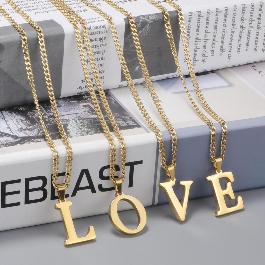 Suweibuke Initial Necklace for Men Women Boys Girls, 18K Gold Plated 26 Letters Pendant Necklace, Personalized Jewelry Gifts
