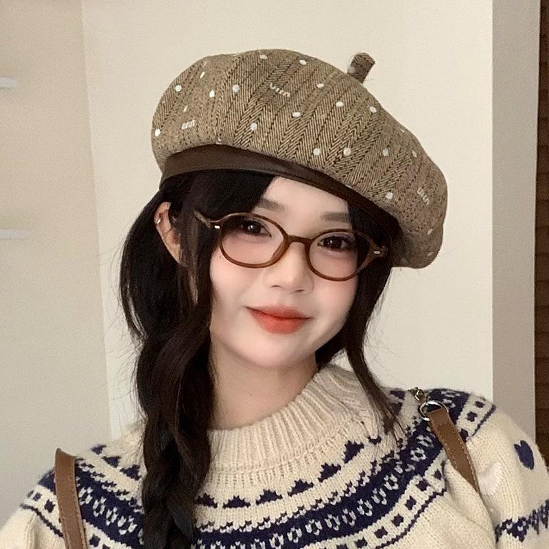 Autumn Hat Women's Retro Versatile Polka Dot Beret Casual Octagonal Hat Outdoor Face Little Painter Hat
