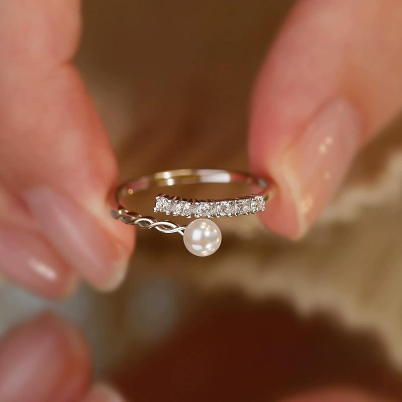 High-End Adjustable Open Bead Ring for Women - Niche Design, Cold Style, Index Finger.