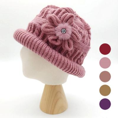Winter Middle-aged Mother, Aunt, Warm Grandmother, Beanie Hat