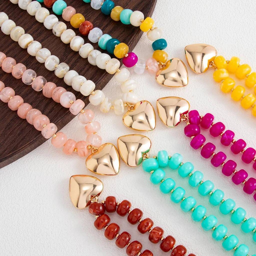 Salircon Y2K Boho Colorful Resin Beaded Choker Necklace for Women Stylish Gold Color Love Heart Pendant Neck Accessories Jewelry