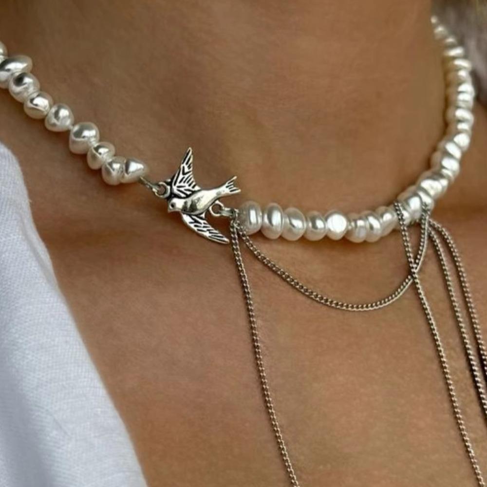 Swallows Women's Necklace Alien Clavicle Necklace Fashion Pendant Necklace  Music Festival Jewelry