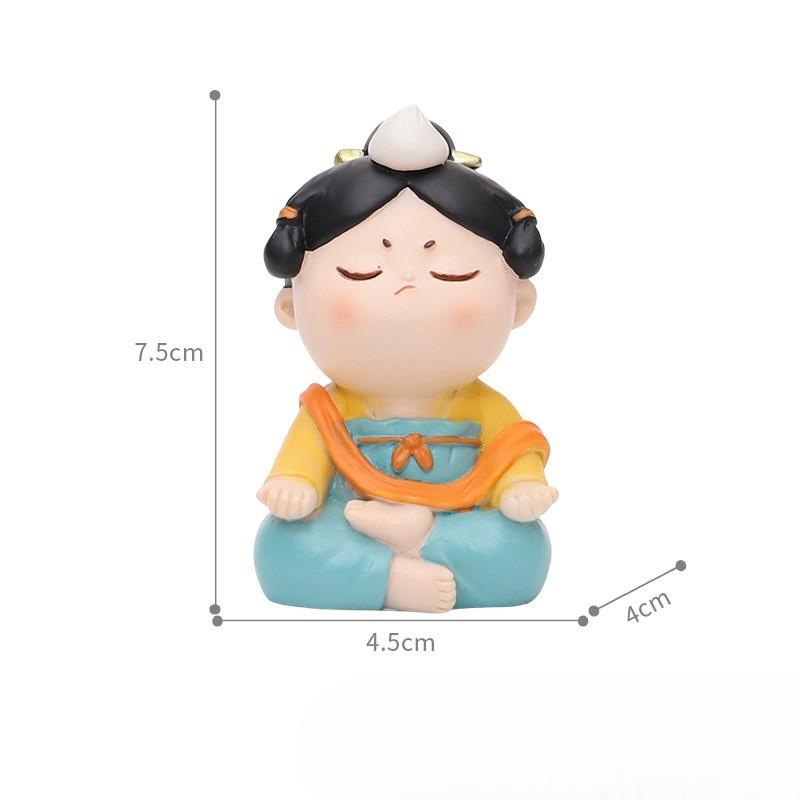 4pcs Creative Office Desktop Cute Palace Maid Decoration Ornaments Palace Grid Car Supplies Cartoon Dolls Decompression Ornament