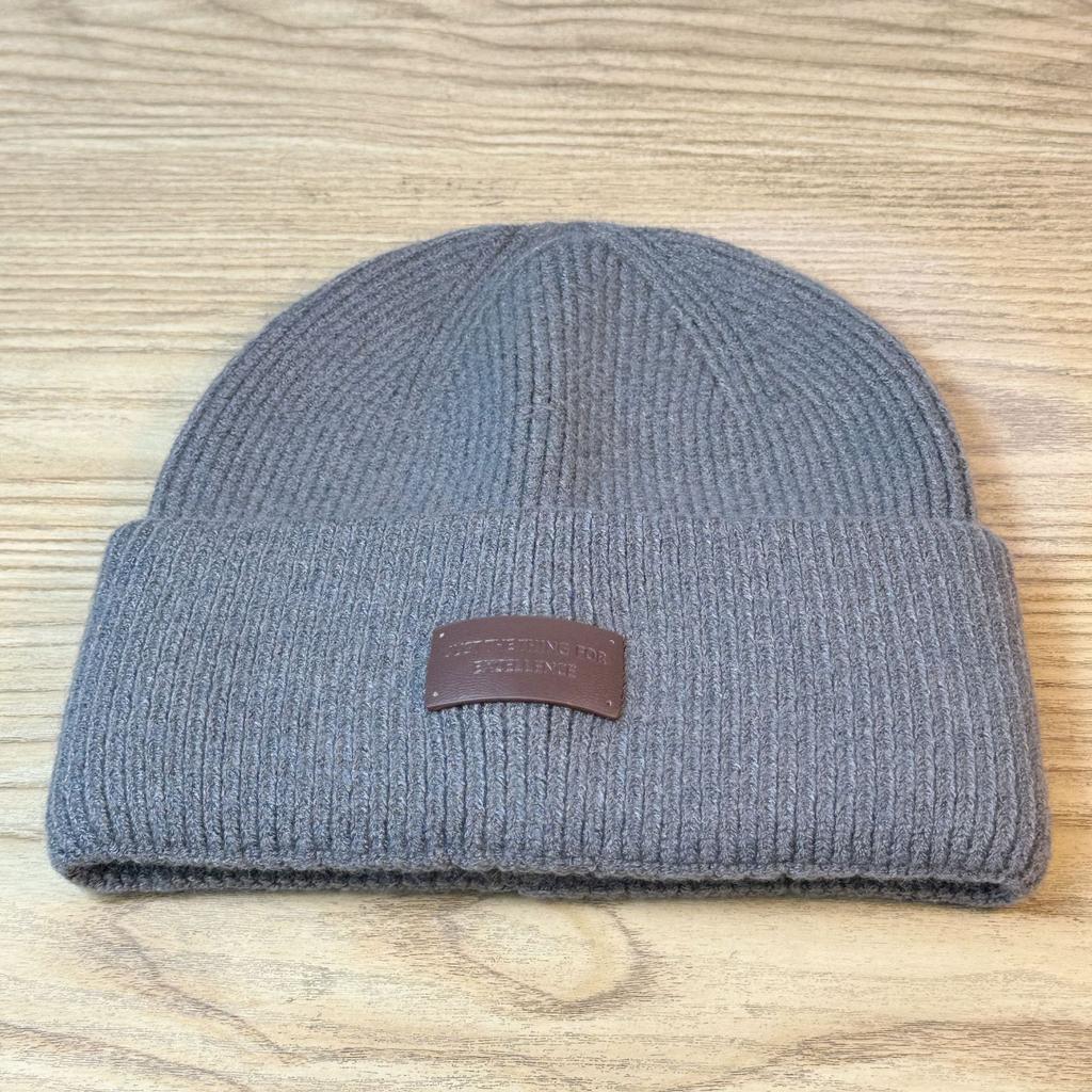 New Korean Style Thickened Cold Proof Woolen Hat for Men and Women Cycling Warm Knitted Hat Simple Pullover Hat