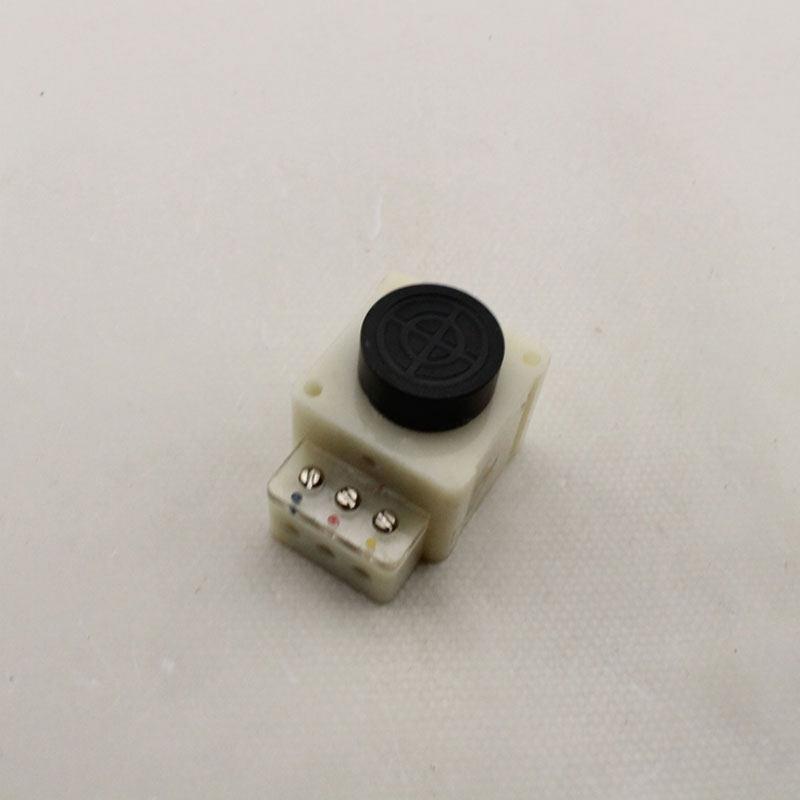 Huguang JWK12-D5PP2A5PP2 Quadratischer berührungsloser induktiver Näherungsschalter