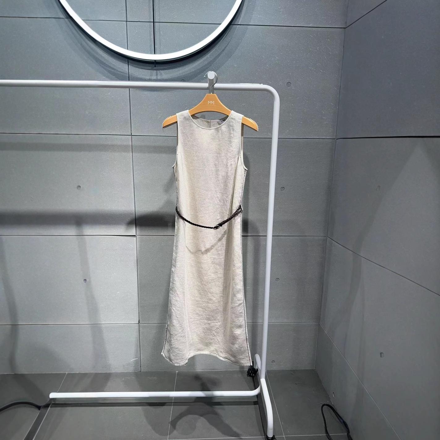 

2025 Summer Women s Cotton Linen Sleeveless Waist-Hugging Dress Small