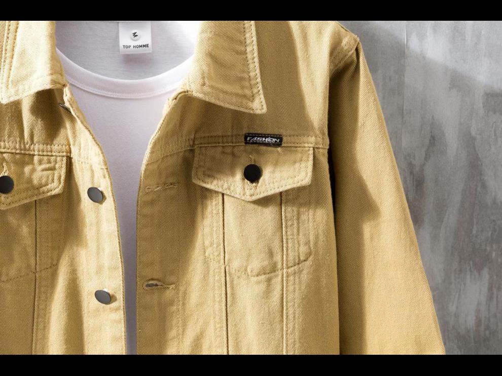 Men's Trendy Japanese Denim Workwear Jacket: Loose, Multi-Pocket, Casual Top for Spring & Autumn.