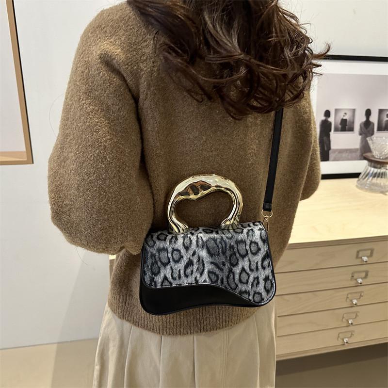 Elegant Leopard Pattern Small Square Crossbody Bag Unique And Trendy Design For Women