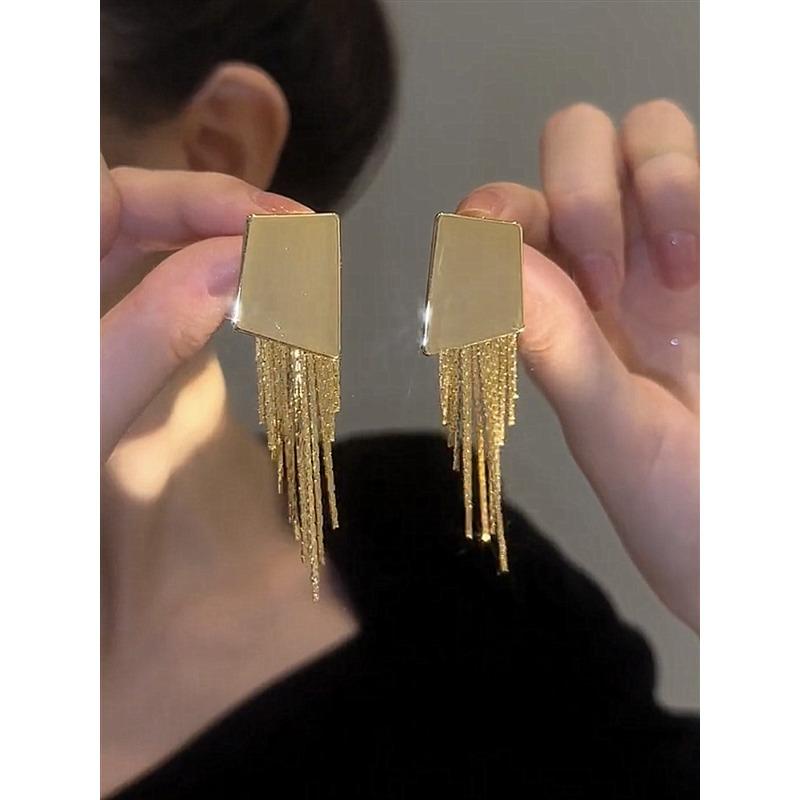 

Geometric Irregular Metal Square Tassel 925 Silver Needle Earrings Personality Niche Premium Earrings