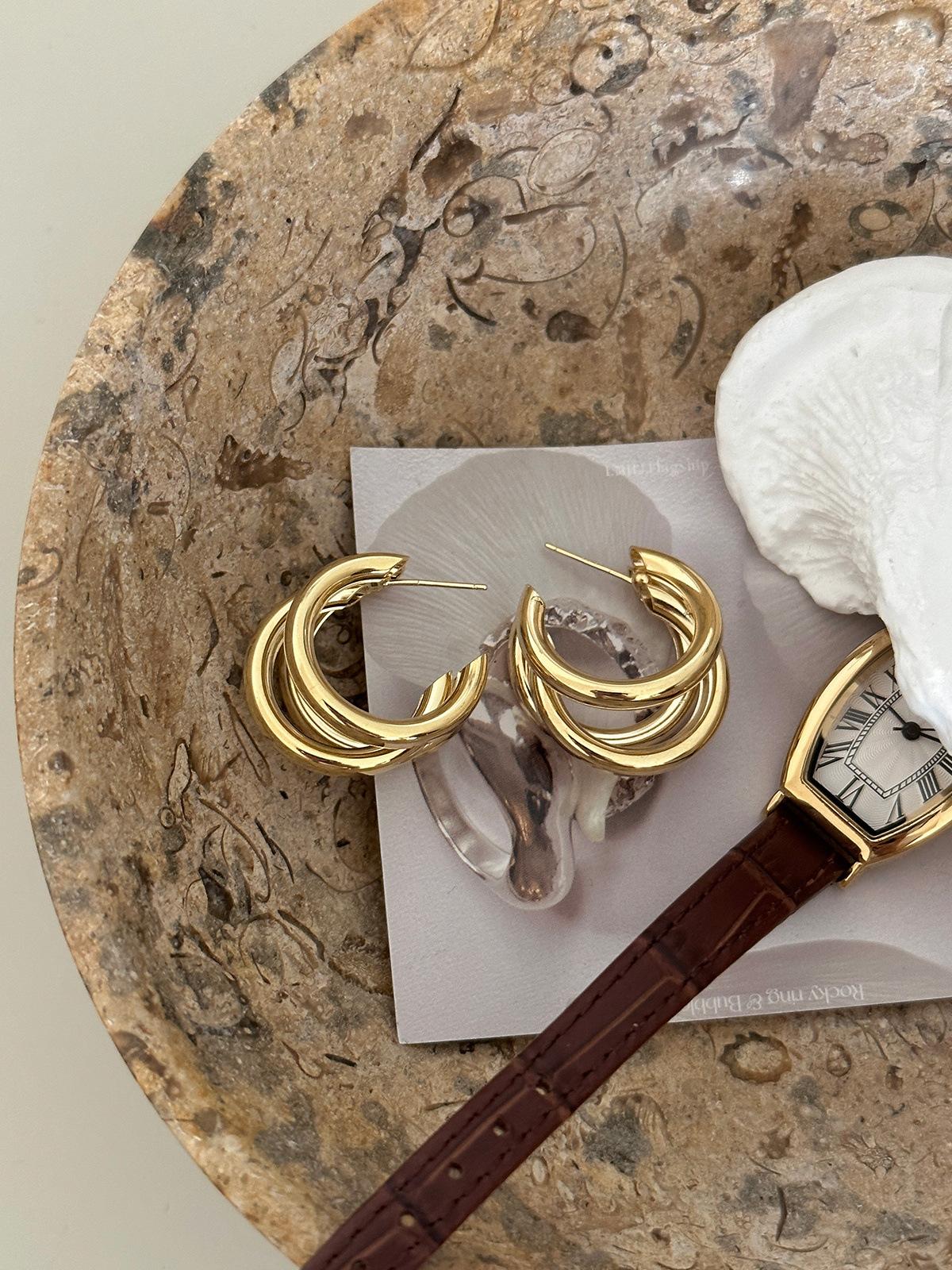 

серьги-гвоздики в стиле инс, многослойные, женские, нишевый дизайн, высококлассные серьги с серебряной иглой, универсальные новые аксессуары, серьги 925 silver needle