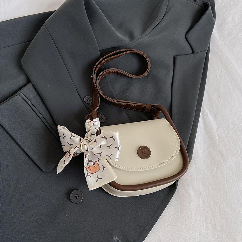 

Простая и модная маленькая квадратная сумка, ретро-персонализированная сумка для женщин, осенняя новая простая сумка через плечо, повседневная сумка через плечо