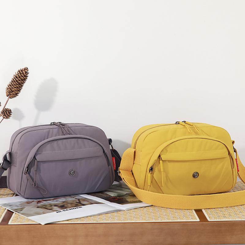 Large Capacity Multi-Pocket Shoulder Bag Women's Crossbody Bag Lightweight Commuter Mother Bag