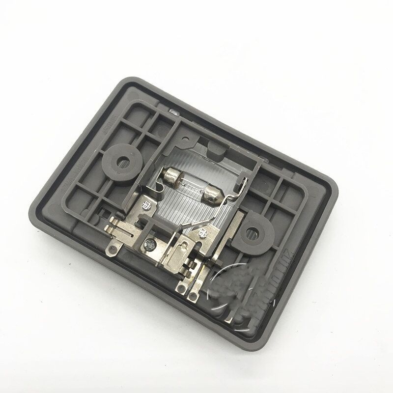 Suitable for Dongfeng DFM popular Lingzhi V3 / M3 / M5 roof reading light / front car ceiling light