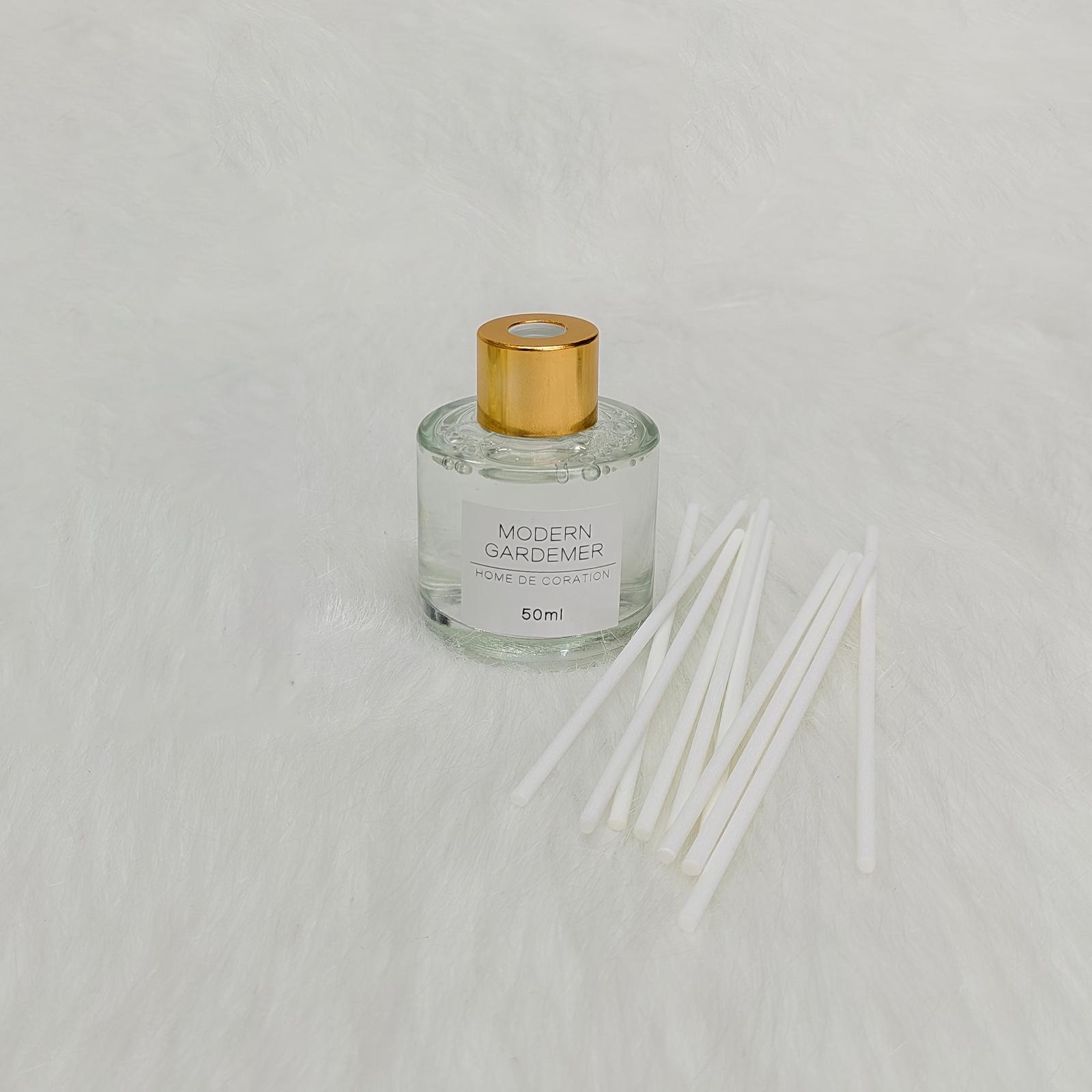 

Hot Sale 50ml Reed Diffuser Oil Set - Long Lasting Scent Home Fragrance Oil for Home Decor Air Freshener Wedding Favor 1Pc 50ml&Lavender светло-серый