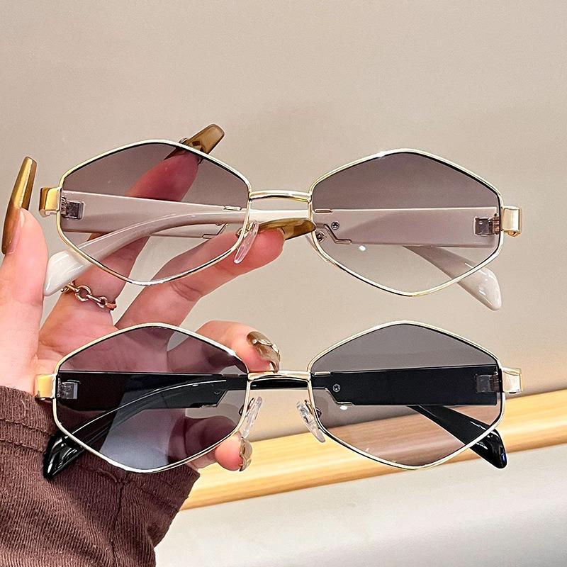 Attractive Glasses Women's Fashion Vintage Polygon Sunglasses, High-End Special Shape Glasses, Luxury Sunglasses, Trendy Personality Sunglasses