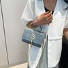 Fashion This Year's Trendy Underarm Texture Is Fashionable and Beautiful Niche Design New Trendy One-shoulder Oblique Span Small Square Bag
