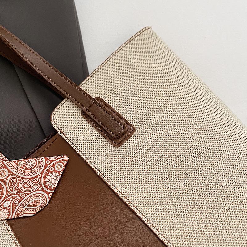 Autumn Woven Tote: Large Capacity & Fashionable Women's Underarm Handbag