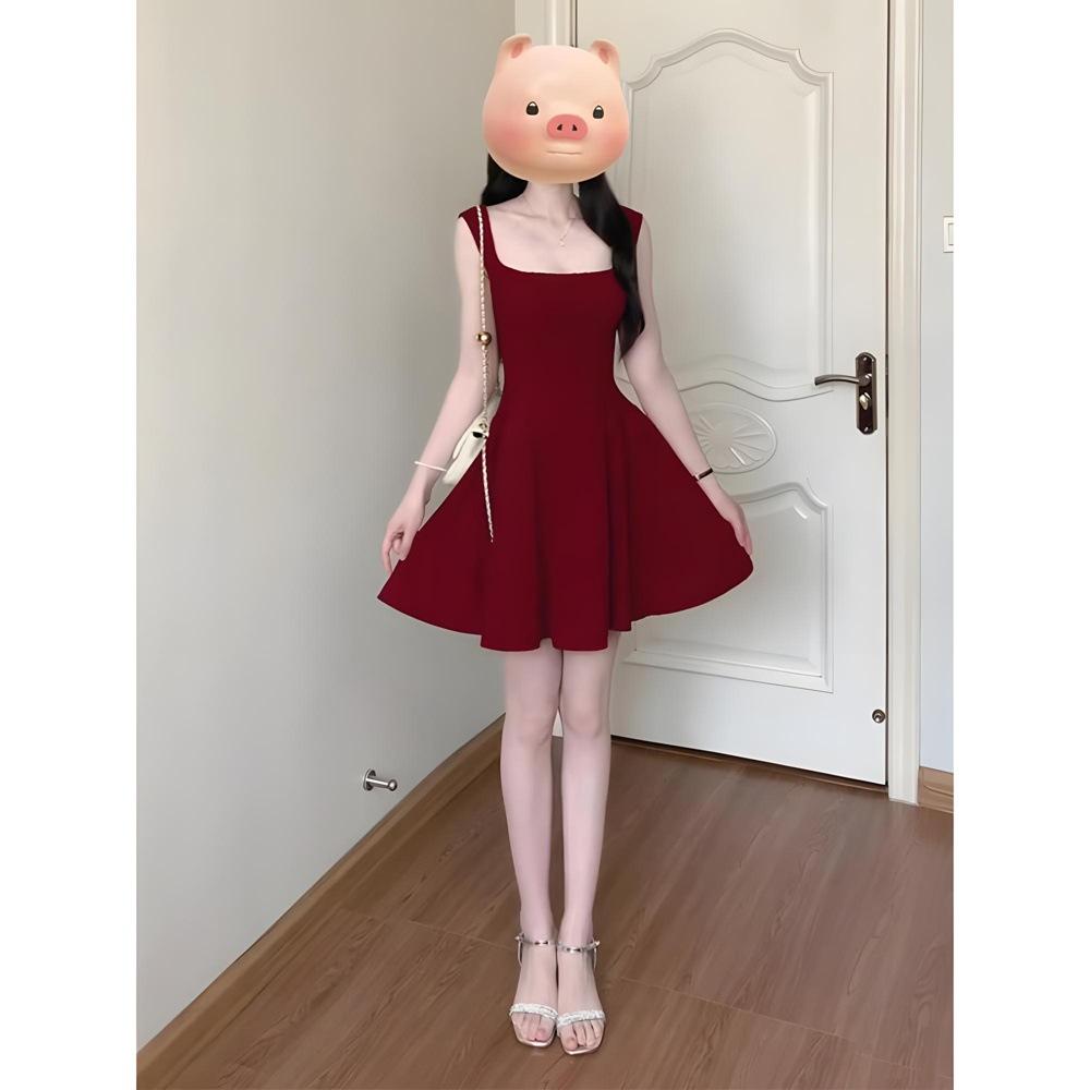 New small French red suspender dress summer casual women's clothing royal sister style temperament waist short skirt