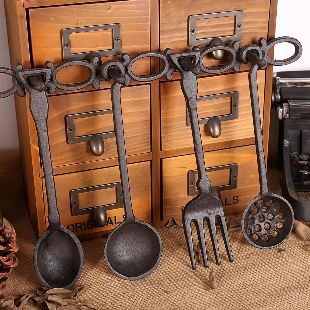 Dekoracja Ścienna z Żeliwa Vintage Łyżka Widelec Wiszący na Ścianę Rustykalna Kuchnia Diner Farma Sztuka Ścienna z 4 Haczykami Prezent dla Szefa Kuchni