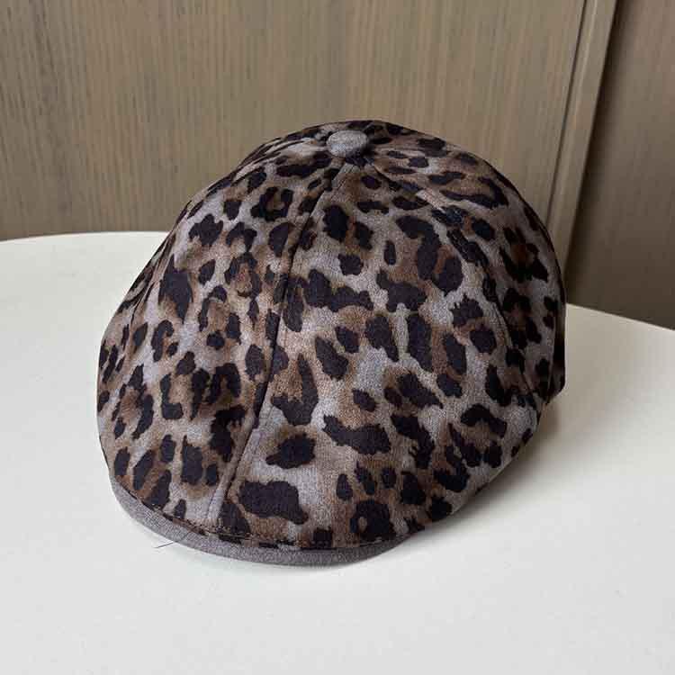 Hong Kong Style Retro Leopard Print Reverse Wear Forward Hat Women Spring And Autumn Personality Suede Duck Tongue Versatile Beret