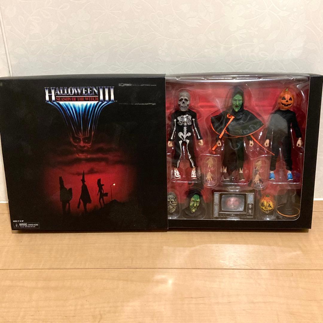 

[USED] NECA Halloween 3 Silver Shamrock Masked Man 6-inch Doll