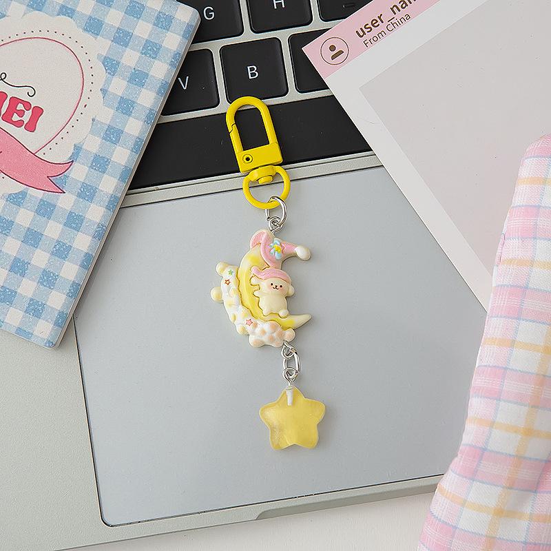 Cute Pajama Bear Keychain Kawaii Resin Teddy Key Chain With Star Charm For Girls Bag Purse Decoration