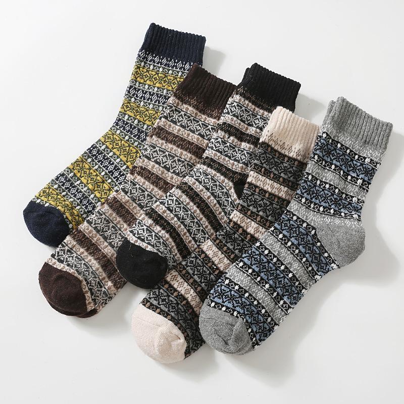 5/10 párů Podzimní Zimní Ponožky do Poloviny Lýtka Zesílené Teplé Ponožky z Králičí Vlny Retro Etnický Styl Ponožky z Bavlny s Květinovým Vzorem pro Muže Pohodlné