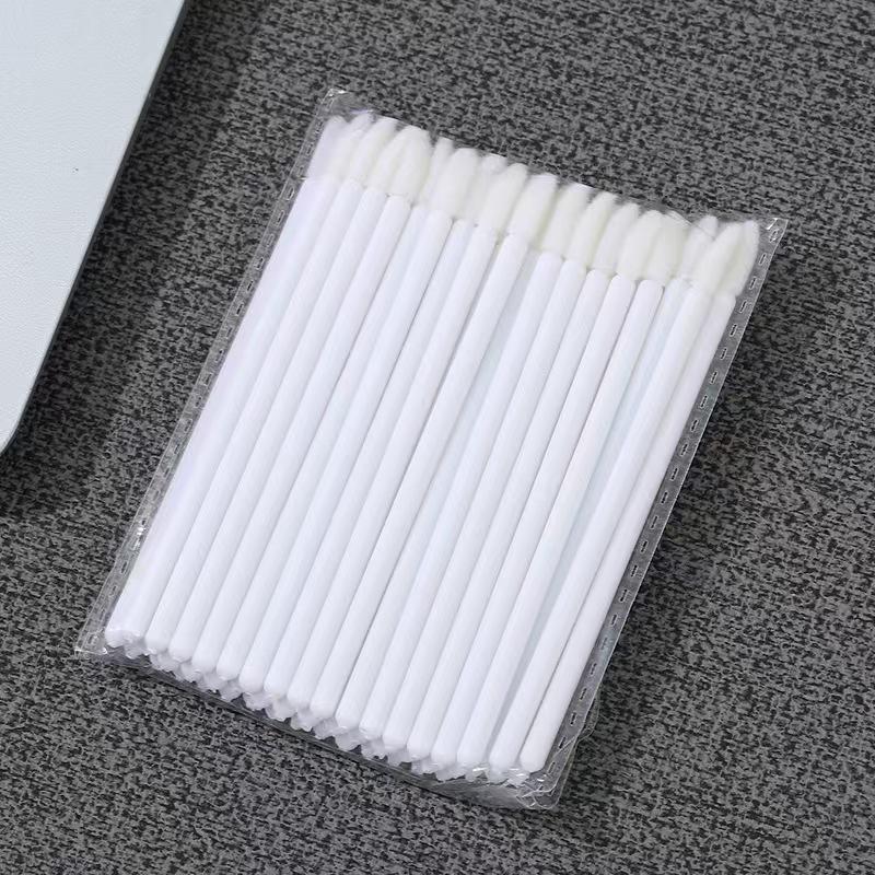 

Long-lasting Solid Lip & Mousse Brush - Perfect for Lipstick, Lip Balm, Gloss, Foundation, Concealer & Makeup