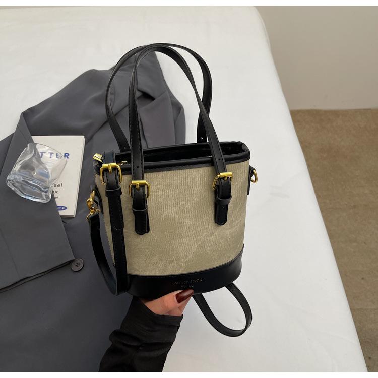 Geantă tip găleată cu design de nișă populară anul acesta, Stil nou de primăvară pentru femei, Geantă simplă pe un umăr și crossbody, Geantă de mână mică la modă