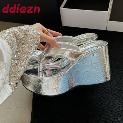 Mode Argent Femme Mode Plateforme Diapositives Compensées Pantoufles Pour Femmes Tongs Semelle Épaisse Dames Compensées Pantoufles Sandales Chaussures
