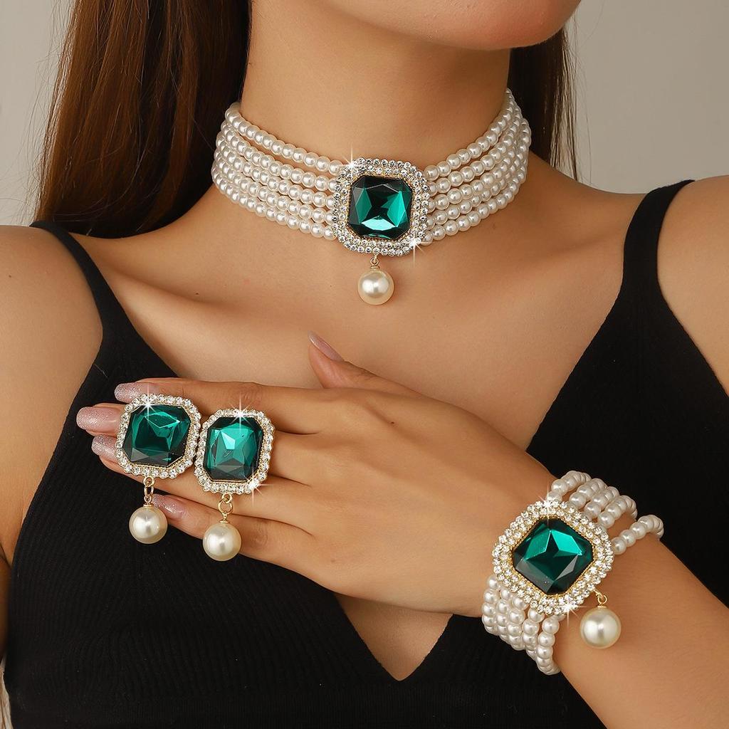 Elegant Rhinestone Water Drop Necklace Set - High-End European & American Court Style Jewelry for Women