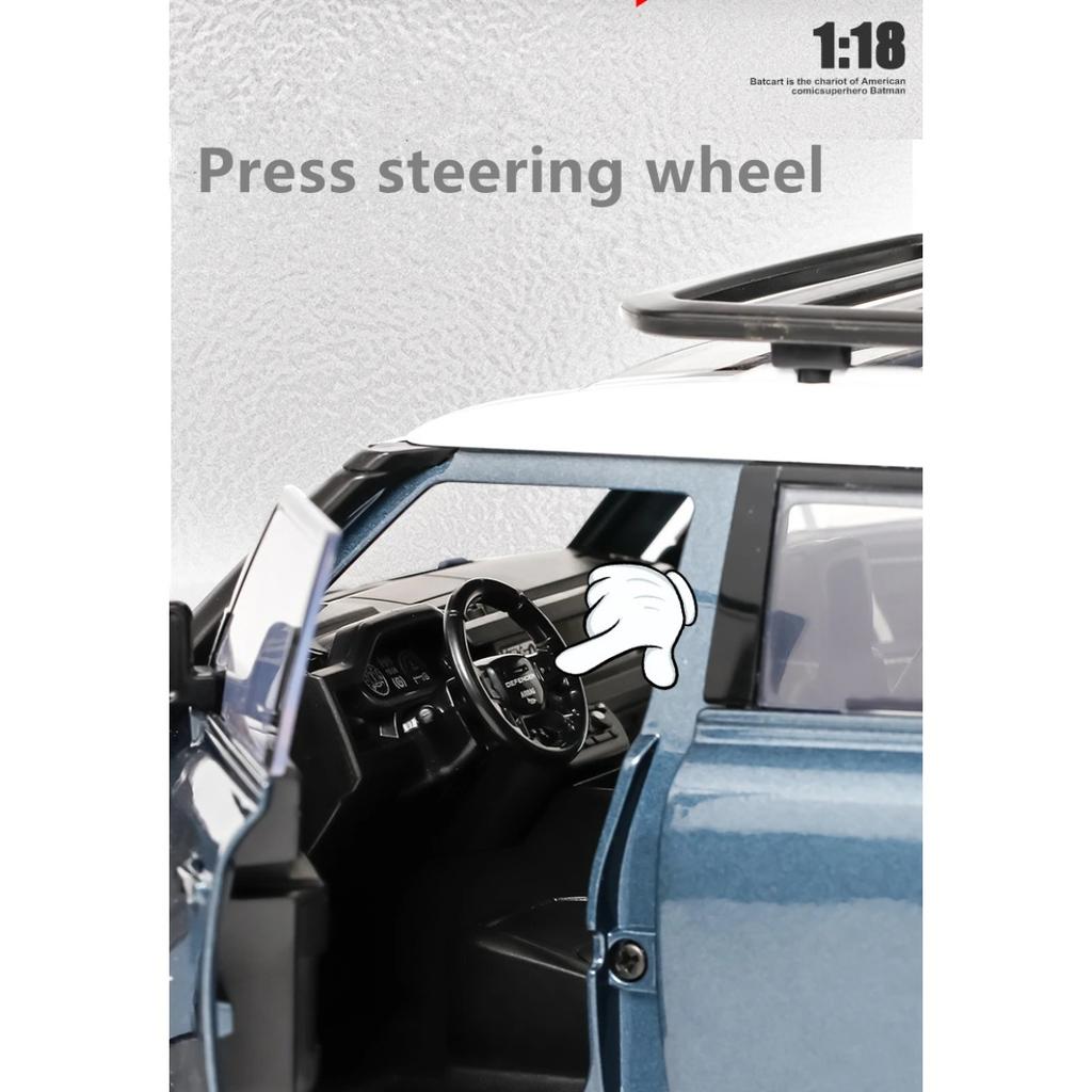 1/18 Range Rover Defender SUV Alloy Car Model Diecast Metal Toy Off-road Vehicles Car Model Sound and Light Simulation Gift