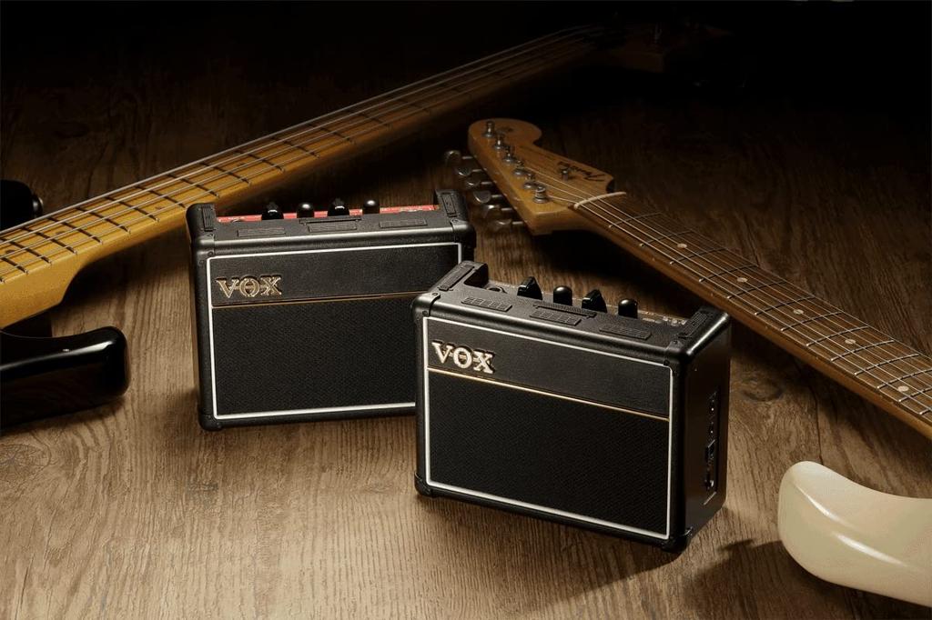 VOX AC2 RhythmVOX Guitar Amplifier, Ultra-Compact, Mini Amplifier for Home Practice, with Built-in Effects, Rhythm Patterns, and Tuner, 2W