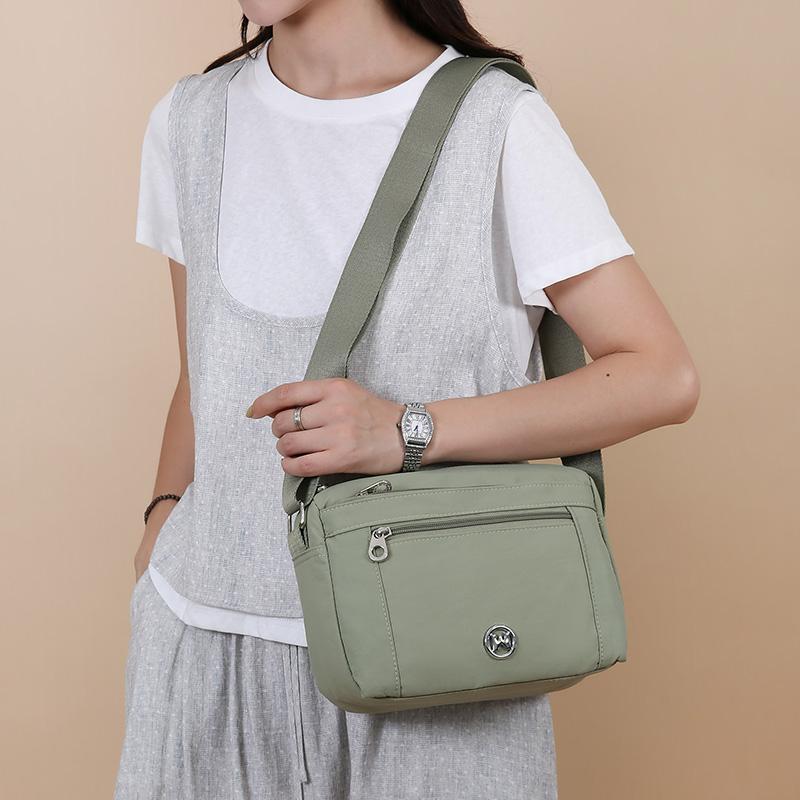 Lightweight Women's Bag Multi-Layer Nylon Travel Shoulder Bag