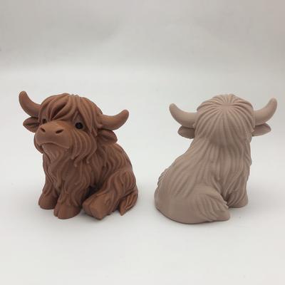 3D Printed Highland Cow Statue, Cute and Realistic Pet Calf Decoration, Suitable for Living Rooms, Bedrooms, Desks, Bookshelves