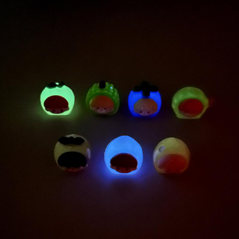 Resin Cartoon Luminous Three-Dimensional Fruit Diy Jewelry Accessories Keychain Car Pendant Handmade Materials