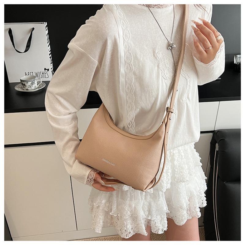 New first-layer dumpling bag niche design fashionable versatile underarm bag high-end single shoulder messenger bag
