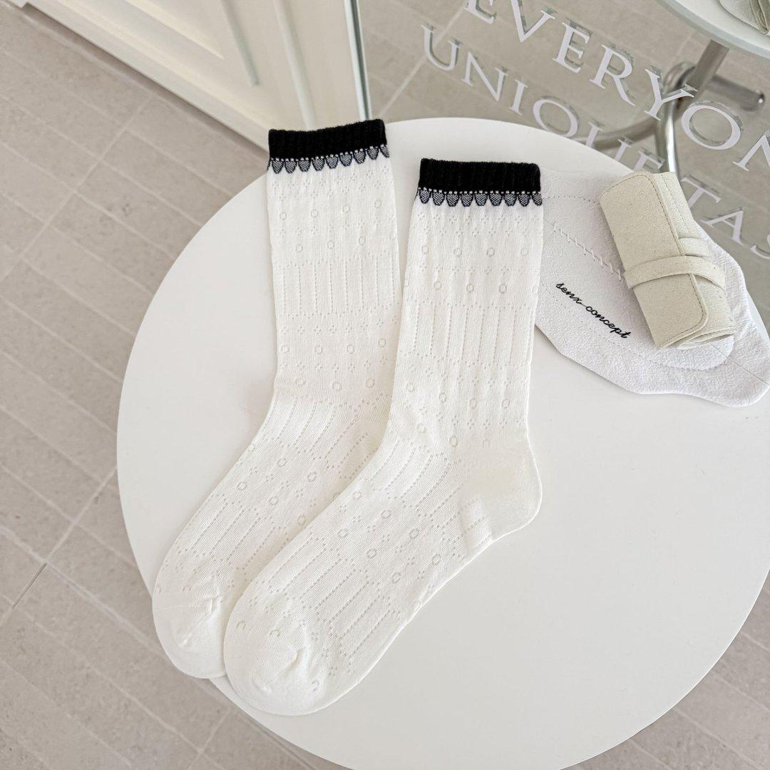 

Women s Spring-Summer Milk White Lace Ruffle Cotton Socks - Mid-Calf Japanese Style One Size