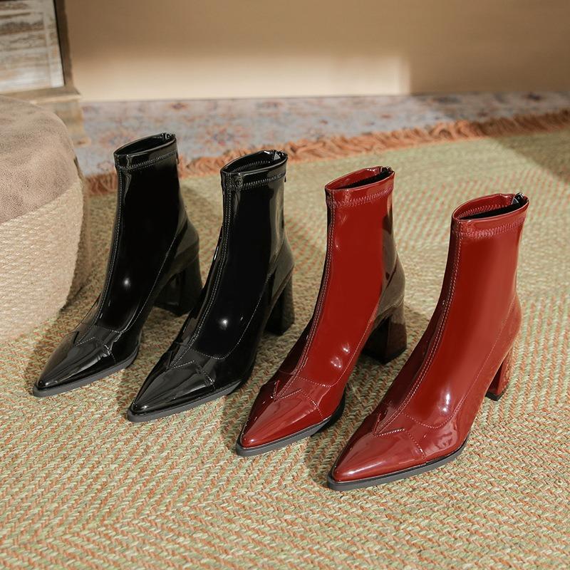 H768-8 Autumn and winter patent leather short boots women's rear zipper thin design Martin boots thick heel pointed low boots are not tired