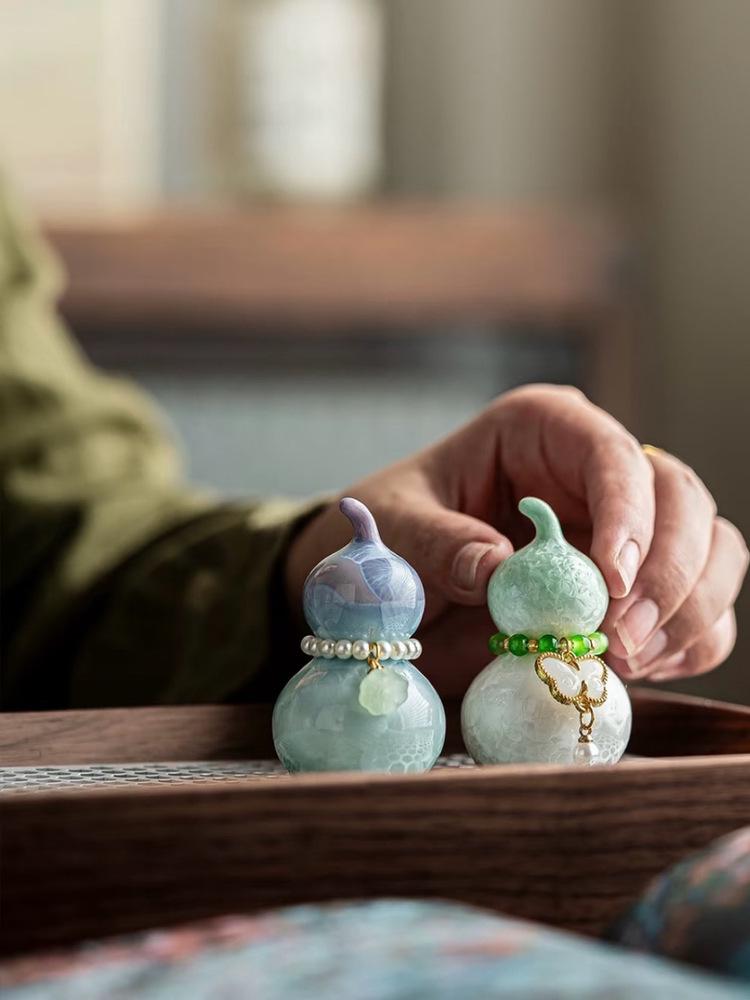 Xianci Colorful Ceramic Gourd Ornament - Cute Tea Pet Accessory for Tea Ceremony