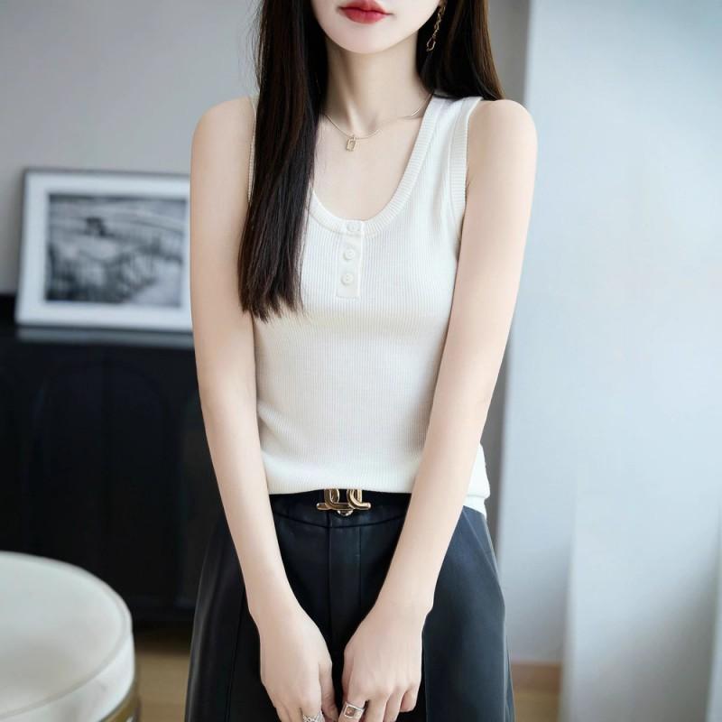 100s Fine Worsted Wool Womens U-Neck Knit Camisole Solid Slim Fit Basic Layering Top Fall