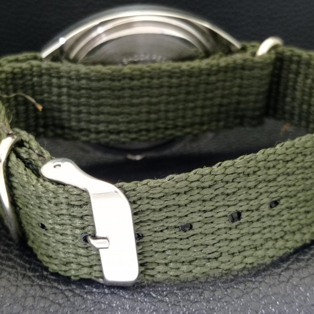 INDIAN VINTAGE HMT KOHINOOR HAND-WINDING MENS GREEN COLOR DIAL WATCH A441049-4 HT-a441049