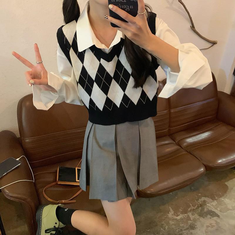 Women's 2023 Argyle V-Neck Layered Knit Vest for Spring & Autumn
