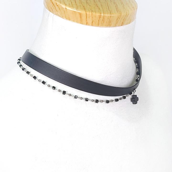 Glory_Arden Onyx Cross Choker Necklace / Ghmn-196
