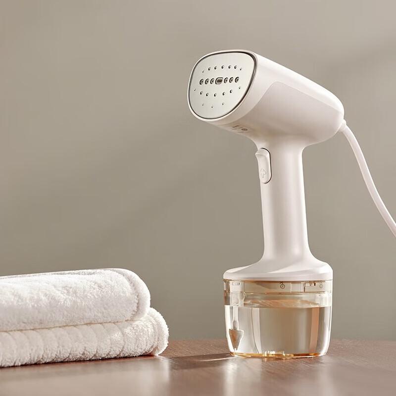 Bear Handheld Garment Steamer