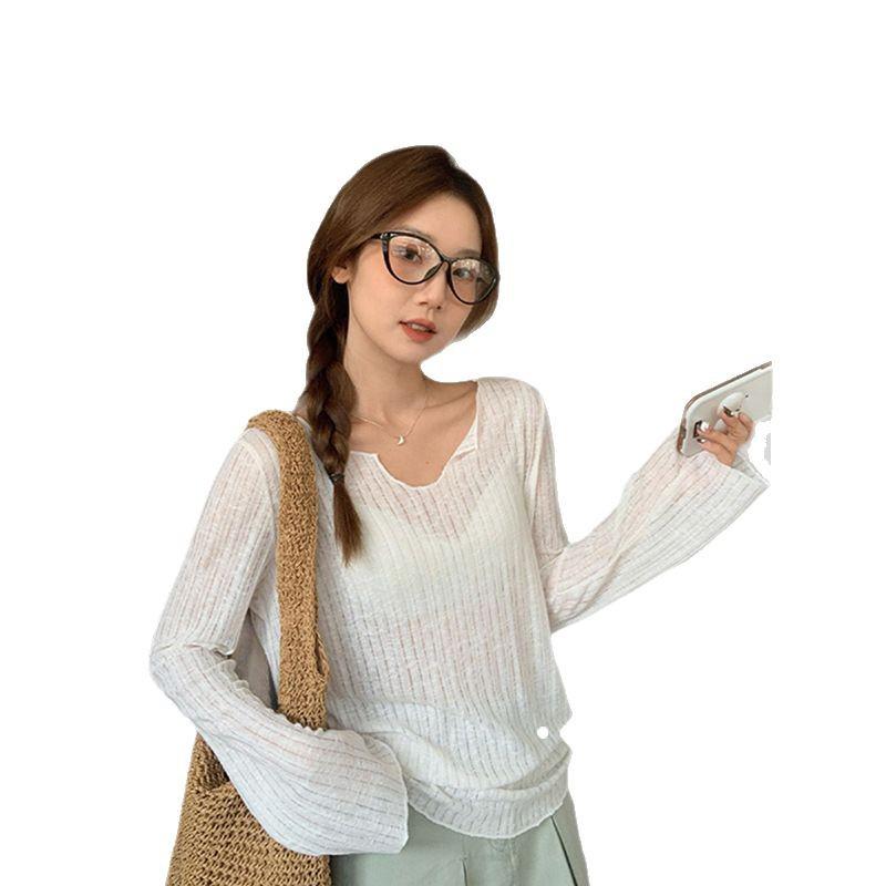 Women's Ruffle Edge V-Neck Long-Sleeve White Sunscreen T-Shirt