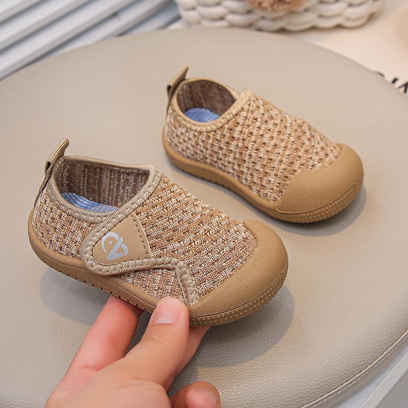 Baby Mädchen lässige Fly-Woven Mesh atmungsaktive Sneaker 2025 Frühling und Herbst neue weichsohlige Klettverschluss-Sneaker